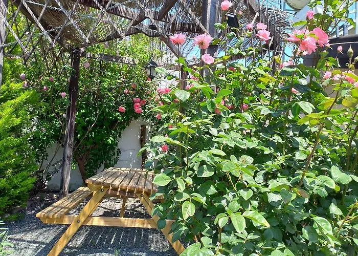 The Spidaki Pensionat Lania